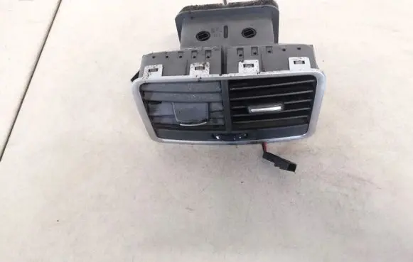 Audi A6 S6 C6 4F Dash center air vent grill 4f0819203b