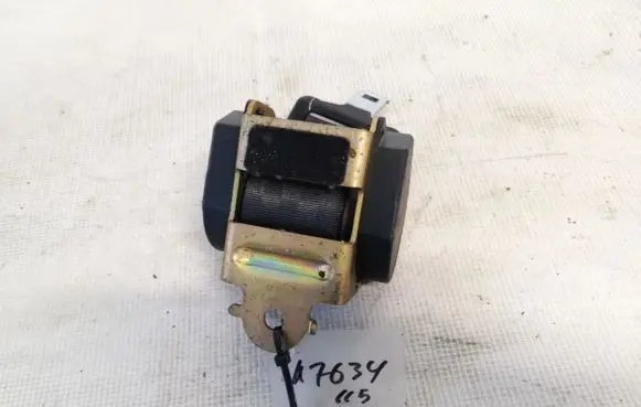 Peugeot 607 Middle seatbelt (rear) 