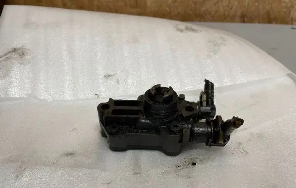 Mercedes-Benz E W210 Fuel injection high pressure pump A6110900250