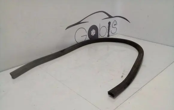 Volkswagen Tiguan Engine compartment rubber 5NA823723