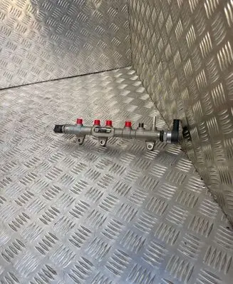 Fuel main line pipe