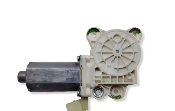 Mercedes-Benz CLS C219 Rear door window regulator motor A2198200642