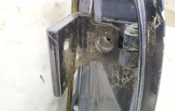 Audi A4 S4 B5 8D Rear door lower hinge