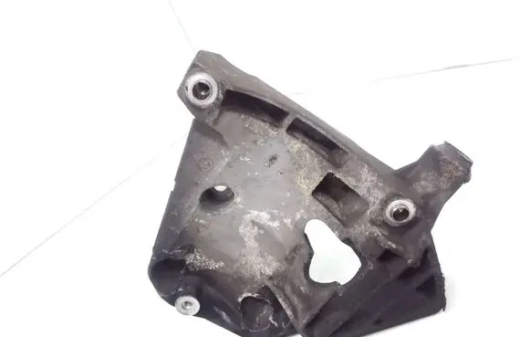 BMW X5 E53 A/C compressor mount bracket 7794174