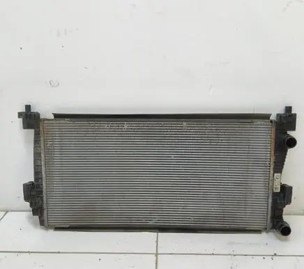 Seat Leon (5F) Coolant radiator 5Q0121251 5Q0121251EB