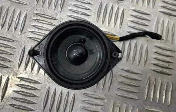 Audi A8 S8 D3 4E Front door speaker 4E0035411Q 280370002 373101002