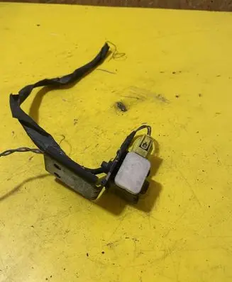 Mercedes-Benz E W212 Airbag deployment crash/impact sensor 0038202926