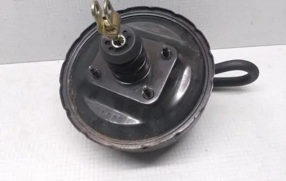 Mitsubishi Carisma Brake booster 0204024427
