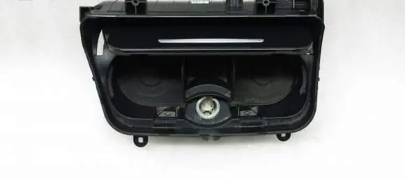 Cup holder front