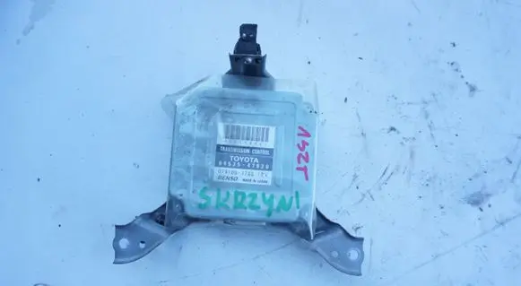 Toyota Yaris Gearbox control unit/module 47020