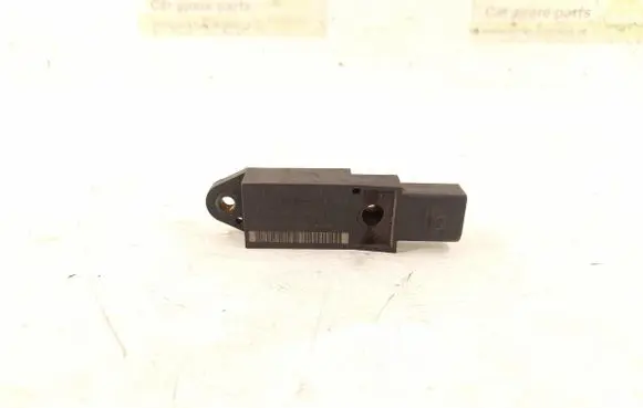 Mercedes-Benz E W211 Airbag deployment crash/impact sensor 0028202726 0038204226
