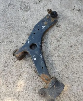 Ford Focus C-MAX Front lower control arm/wishbone