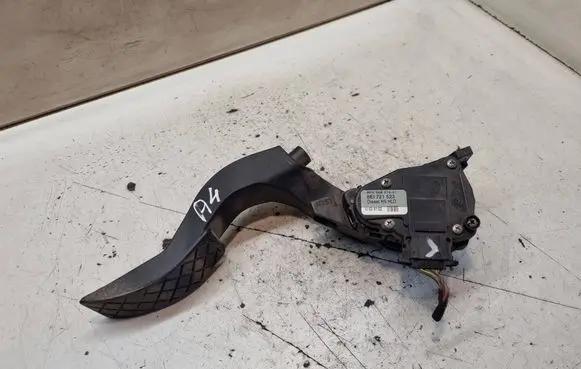 Audi A4 S4 B6 8E 8H Accelerator throttle pedal 6PV00837601