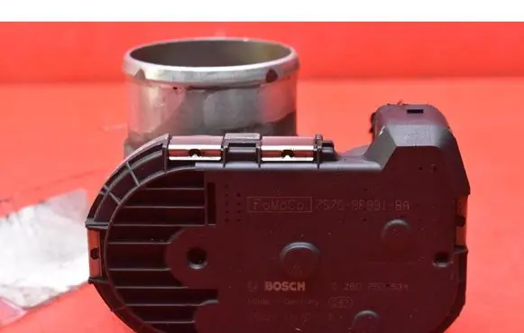 Ford Focus Throttle body valve 7S7G-9F991-BA