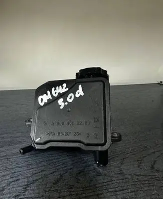 Mercedes-Benz ML W164 Power steering fluid tank/reservoir A0004602283