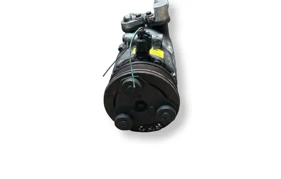 Ford Focus Air conditioning (A/C) compressor (pump) 3M5H19D629PH