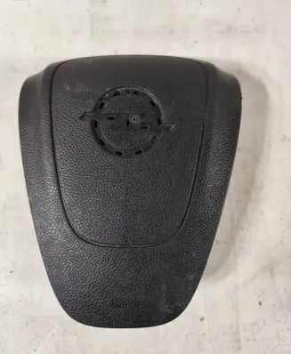 Opel Astra J Steering wheel airbag cover 3064104