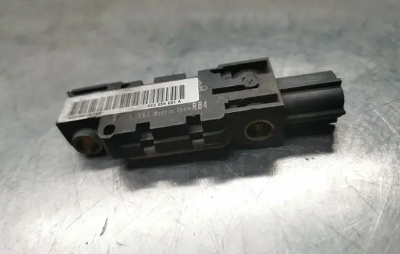 Audi A4 S4 B7 8E 8H Airbag deployment crash/impact sensor