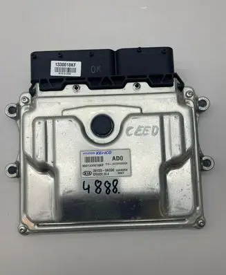 KIA Ceed Engine control unit/module 3910304CD0 9001330018KF 1A84525X