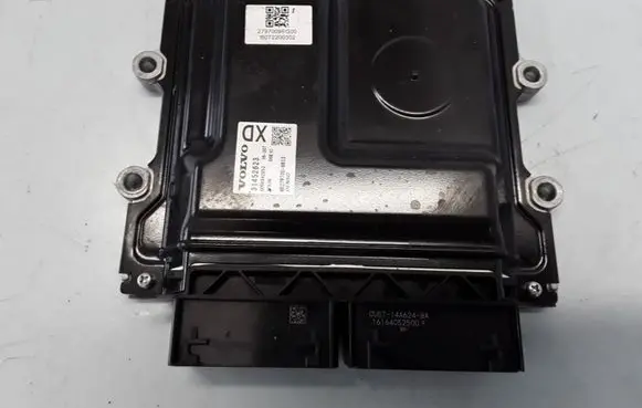 Volvo XC60 Engine control unit/module 31452623