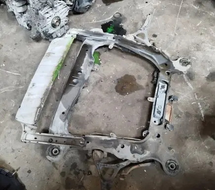 Volvo XC90 Front subframe 0504200N