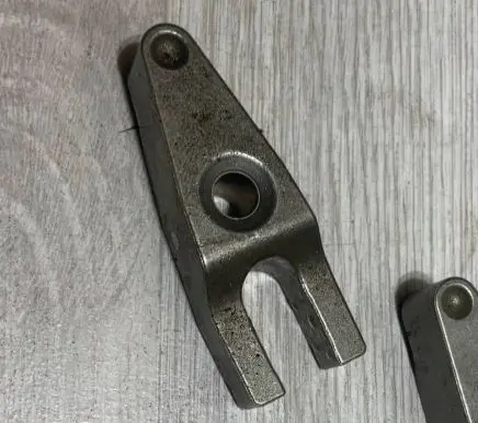 Toyota Hilux VIII Fuel Injector clamp holder