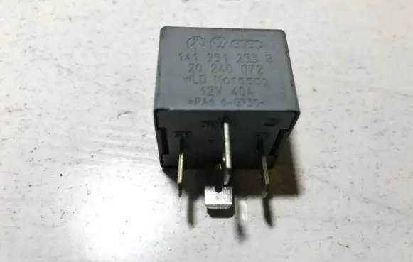 Volkswagen Golf V Other relay 141951253b 20240072