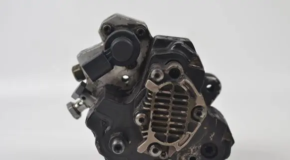Audi A6 S6 C6 4F Fuel injection high pressure pump 059130755J 0445010125 01345