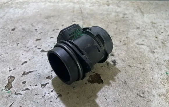 Volkswagen Polo V 6R Mass air flow meter 5WK97004 9647144080 006058115