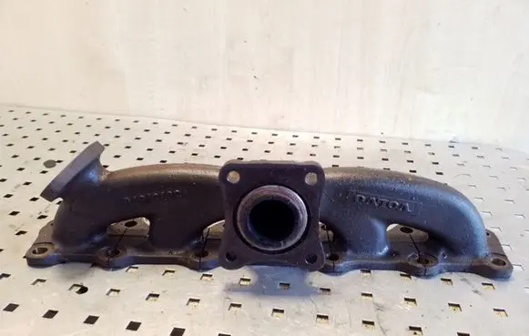 Volvo XC60 Exhaust manifold 30757870