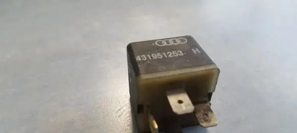 Audi A6 S6 C5 4B Other relay 431951253H