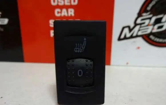 Volkswagen PASSAT B5.5 Seat heating switch 3B0963563C