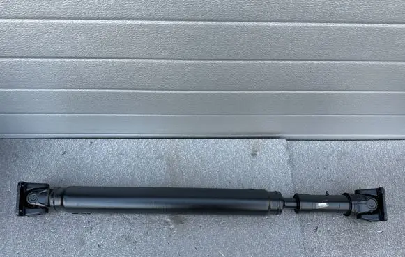 Nissan Patrol 160 Rear driveshaft/prop shaft 37300C6402