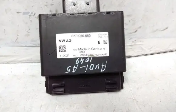 Audi A5 8T 8F Voltage converter inverter 8K0959663