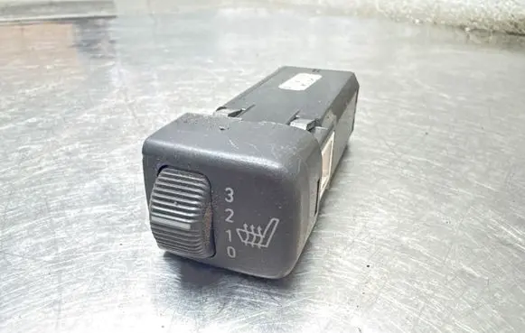 Saab 9-5 Seat heating switch 5104377