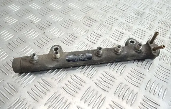 Toyota Yaris Fuel main line pipe 0445214046