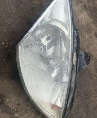 Ford Focus Headlight/headlamp