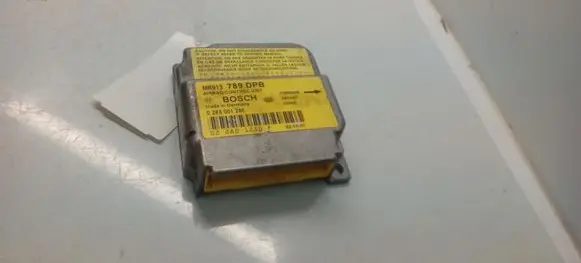 Mitsubishi Carisma Airbag control unit/module MR913789DPB 0285001286 022801250F