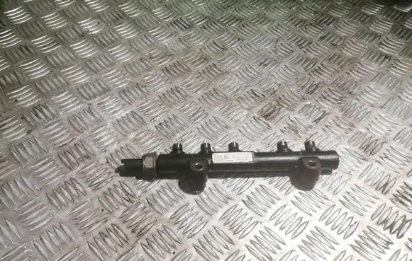 Ford Focus Fuel main line pipe 9685297580