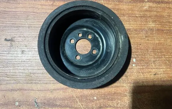 Audi A3 S3 A3 Sportback 8P Crankshaft pulley 03G105243