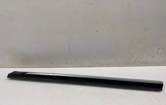 BMW iX3 G08 Front door trim (molding) 70308591 7442794