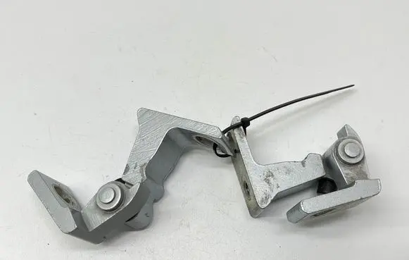 Porsche Cayenne (92A) Rear door hinge set 8K0831402K A046574