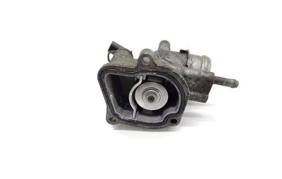 Mercedes-Benz E W211 Thermostat housing A6462060715