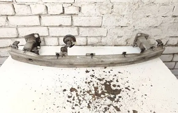 Renault Megane III Front bumper cross member