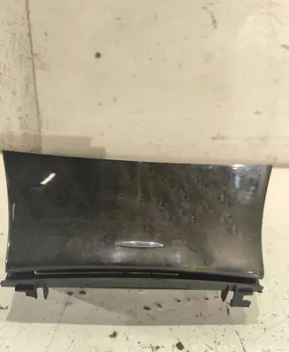 Mercedes-Benz E W211 Car ashtray A2118101330
