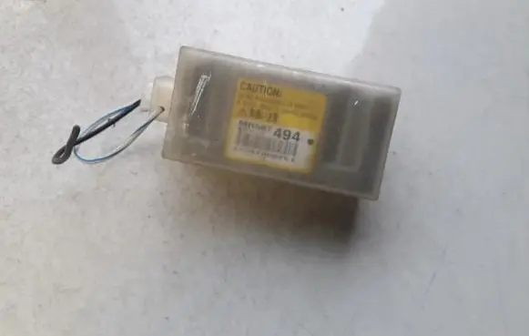 Mitsubishi Lancer Airbag deployment crash/impact sensor mr587494