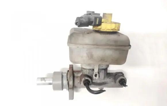 Skoda Octavia Mk1 (1U) Master brake cylinder