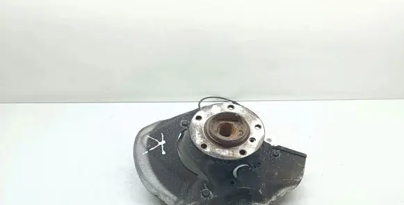 BMW 5 E60 E61 Front wheel hub spindle knuckle 6760953