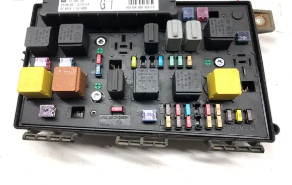 Opel Zafira B Fuse box set