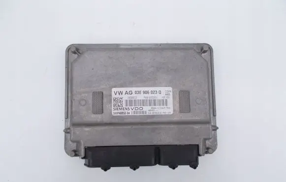 Skoda Fabia Mk2 (5J) Engine control unit/module 03E906023Q
